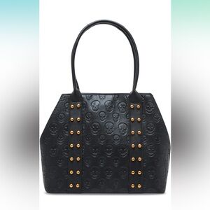 Betsey Johnson skull boss trap tote